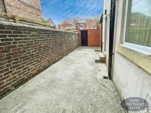 Photo 17- click for photo gallery